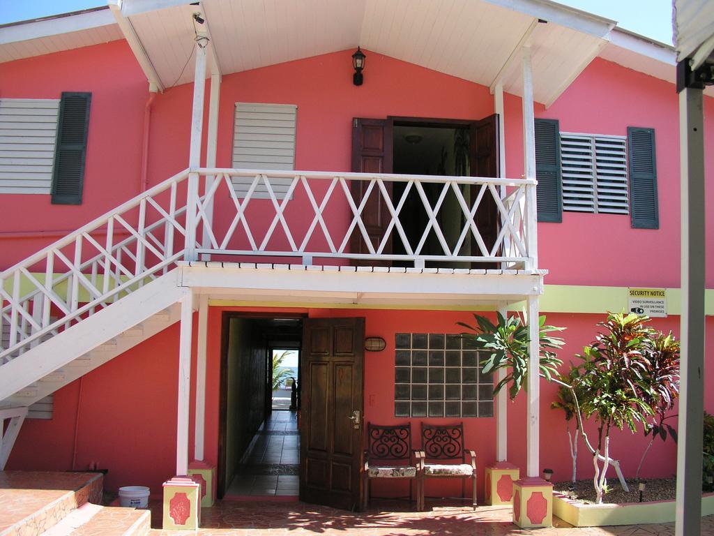 Alan'S Paradise Hotel Placencia Exterior foto