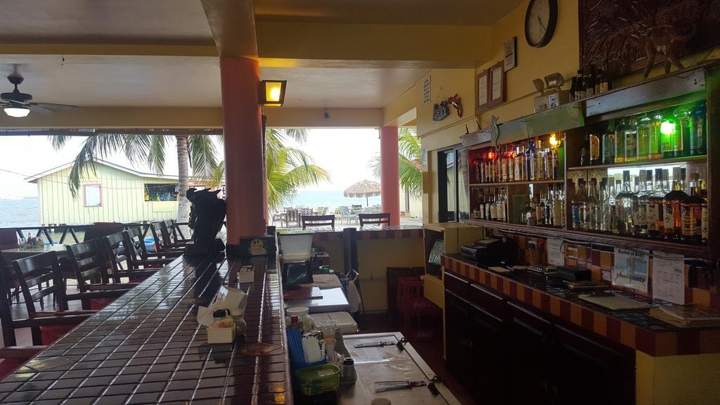 Alan'S Paradise Hotel Placencia Exterior foto