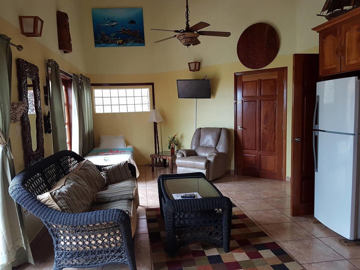 Alan'S Paradise Hotel Placencia Exterior foto